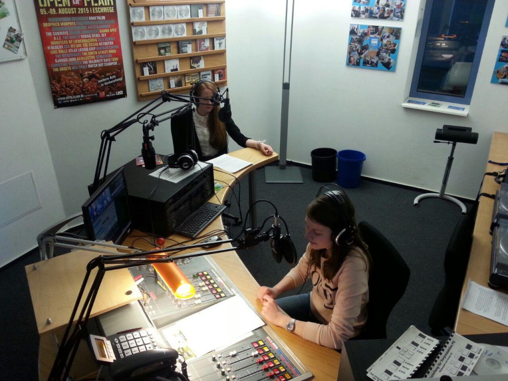 Miriam+Karoline Sendung 2015-02-11_20-09-28