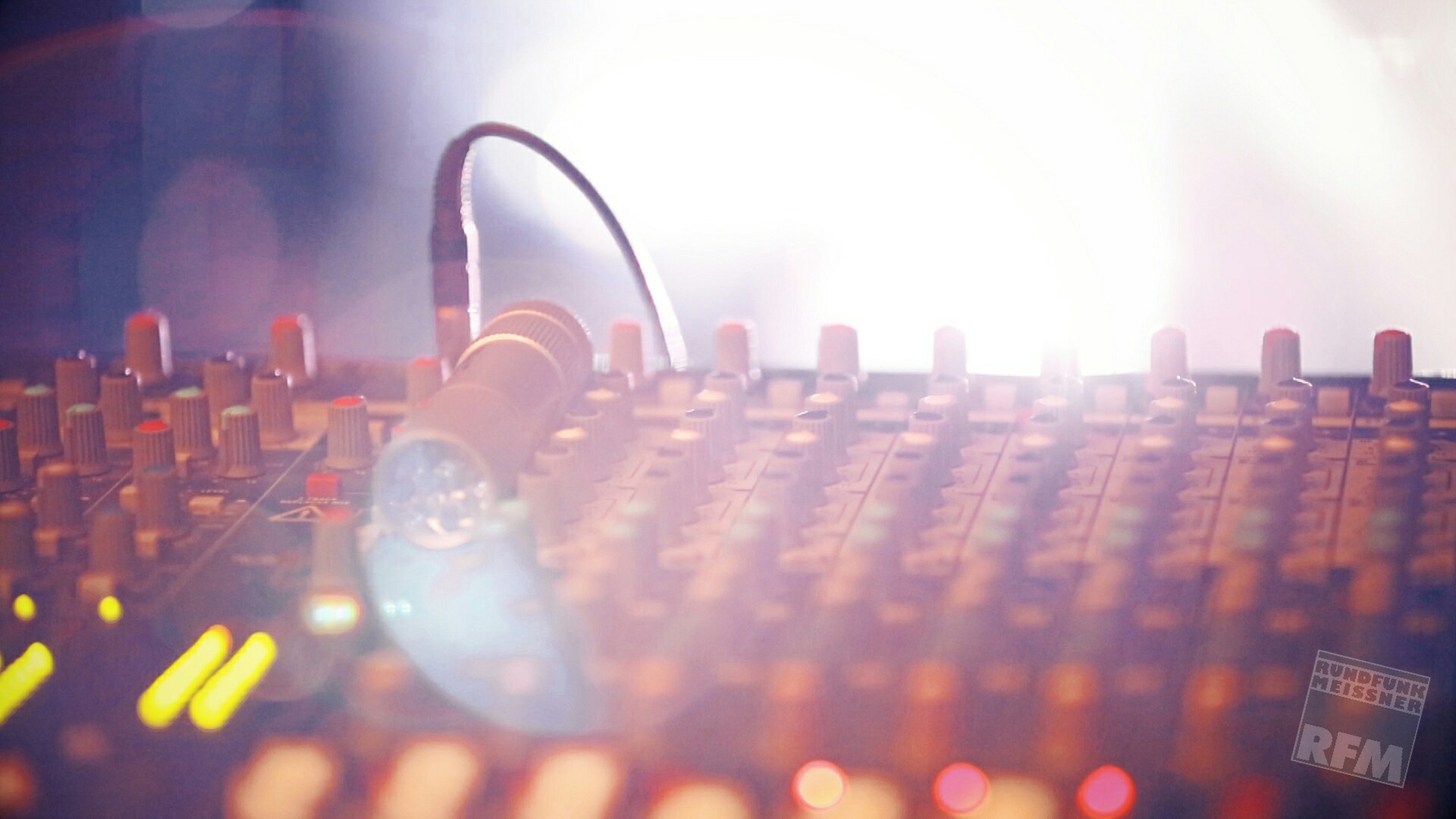 'Wired for Sound' - the electronic night on Radio RFM